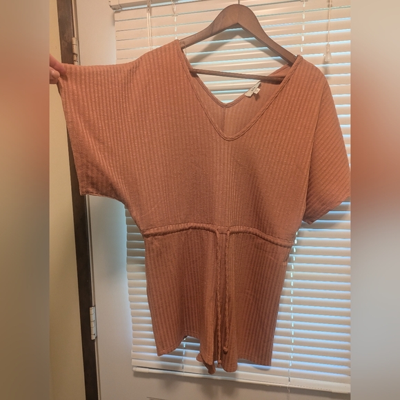 NWOT n/t Romper - Picture 2 of 4